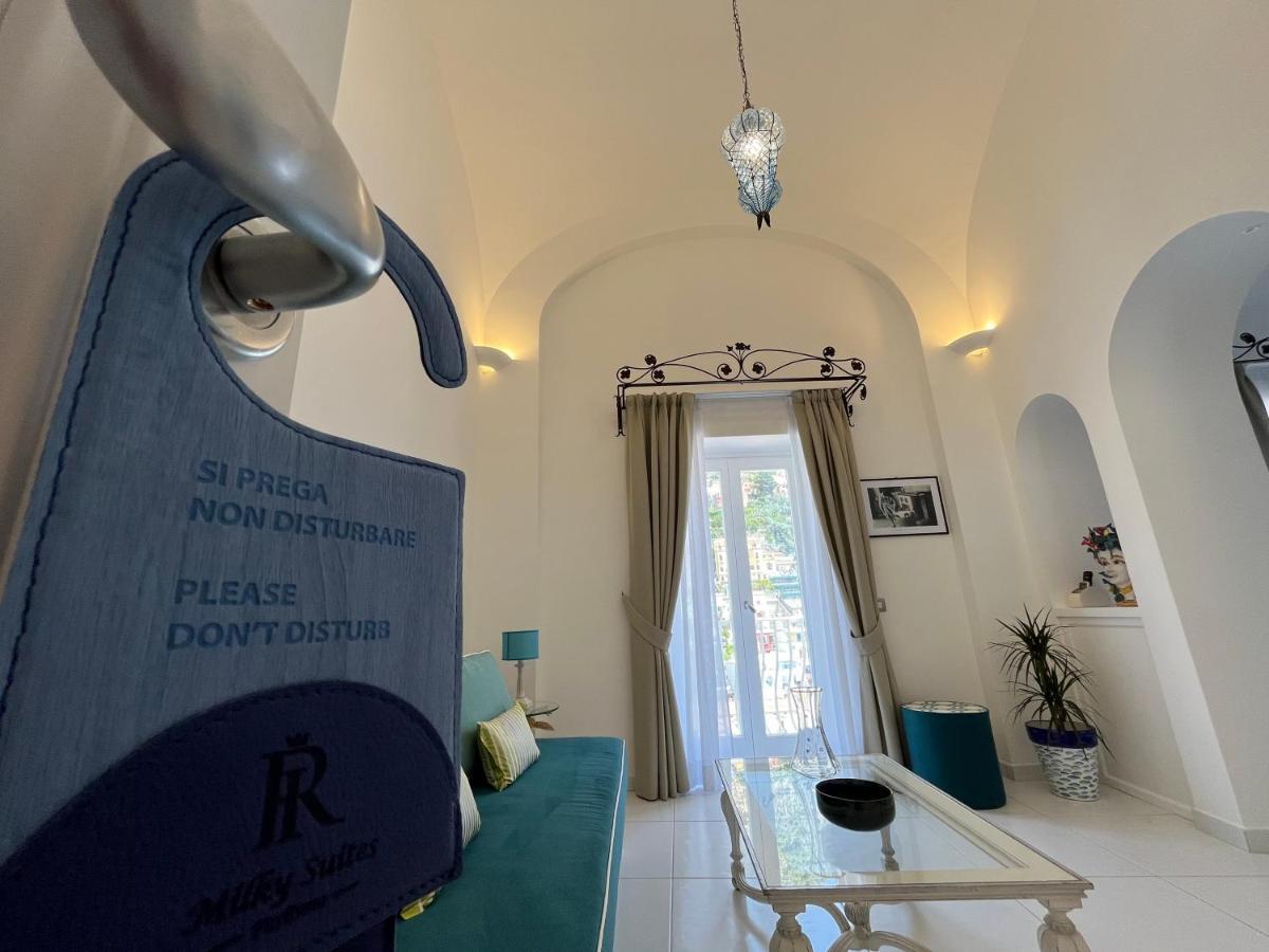 Milky Suites Позитано Экстерьер фото